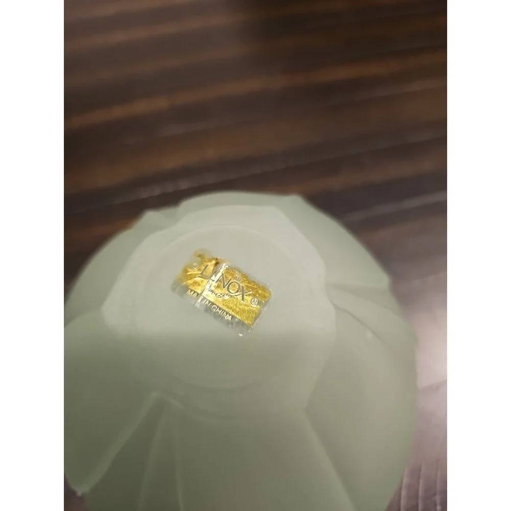 Lenox Mint green Tulip Lotus Frosted Glass Flower‎ Bowl/Dish 6